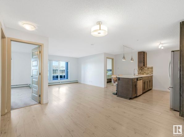 4008 Savaryn Dr SW #120, Edmonton, AB T6X 2E5