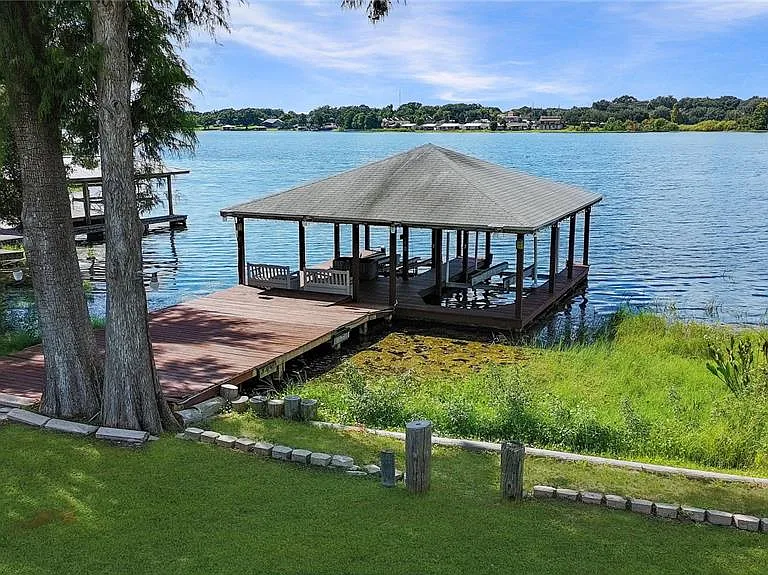 117 E Lake Roy Dr SE — Photo 24
