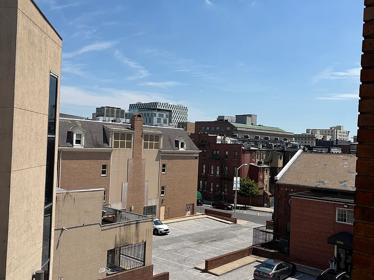1203 Cathedral St #6 — Photo 15