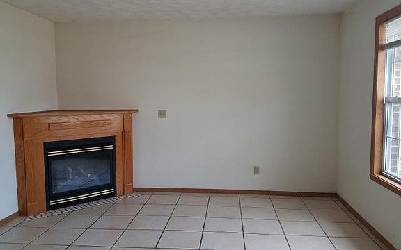 2nd image of 3365 E Summerfield Dr