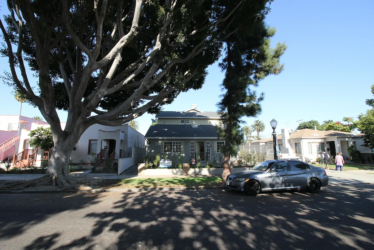 2 bed, 1100 sqft, $4,100 — Photo 3