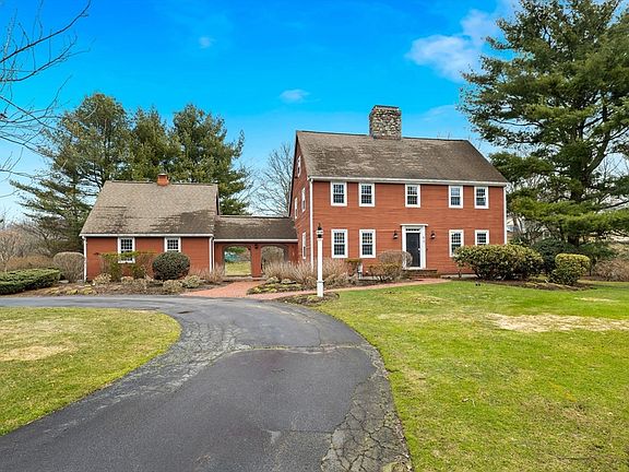 4th image of 63 Farm Hill Rd