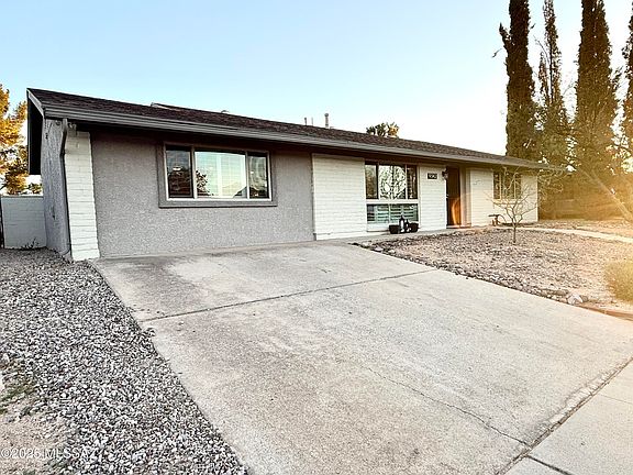 3rd image of 9342 E Calle Kuehn
