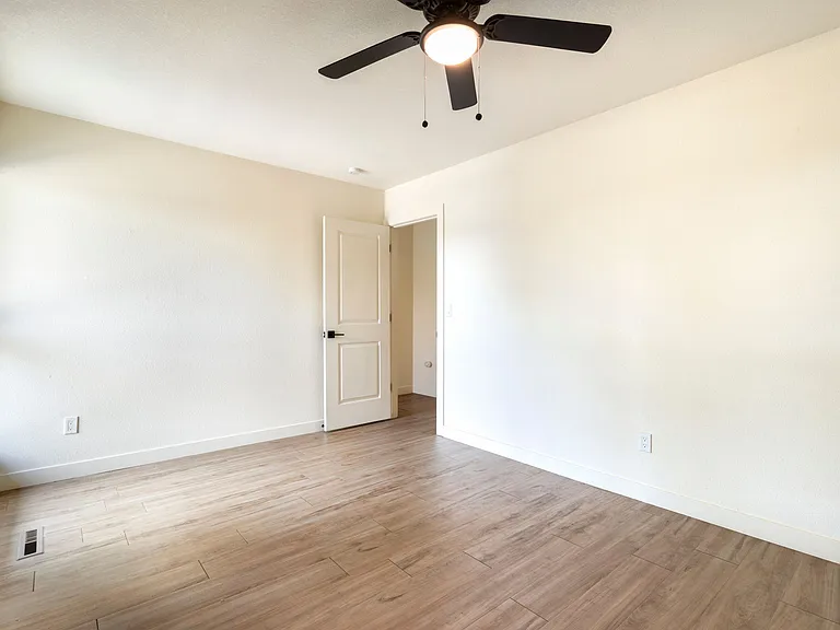 1624 Banyan Dr #4 — Photo 9