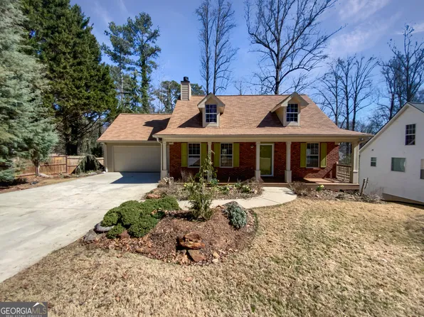 5484 Hulsey Cir, Gainesville, GA 30504