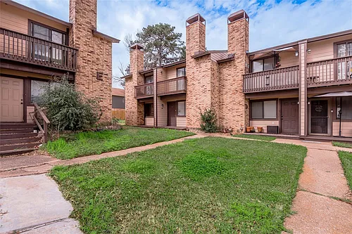 2521 Crosstimbers St Photo 1