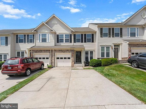 2nd image of 2906 Lomond Pl Unit 77