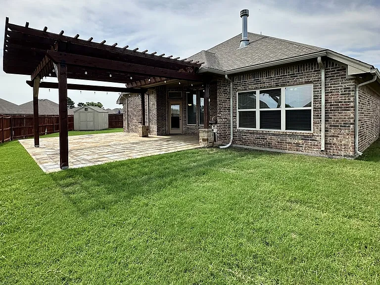 715 Denali Ct — Photo 9