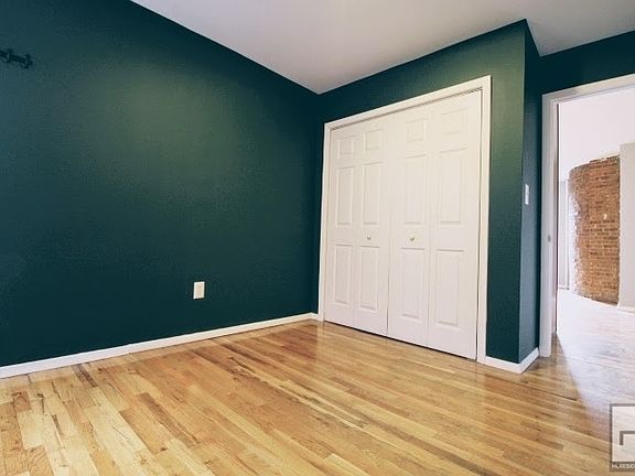 3rd image of 431 Hicks St APT 4L