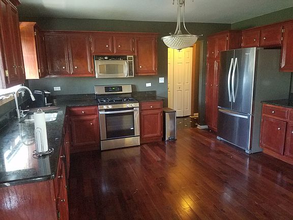 4th image of 4830 Bay View Dr