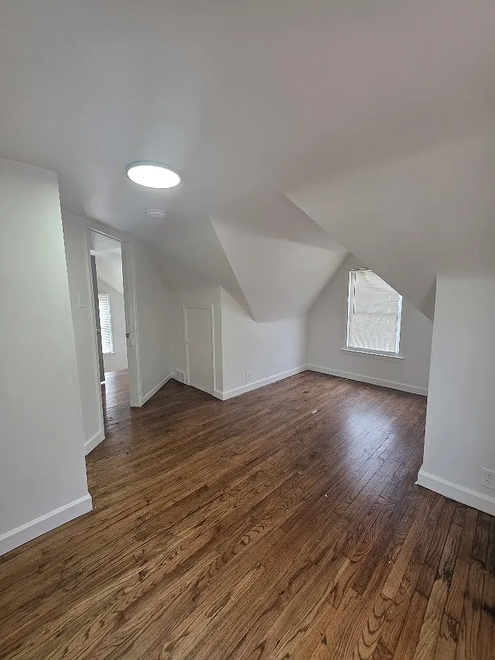 5728 Bedford - 1 — Photo 3
