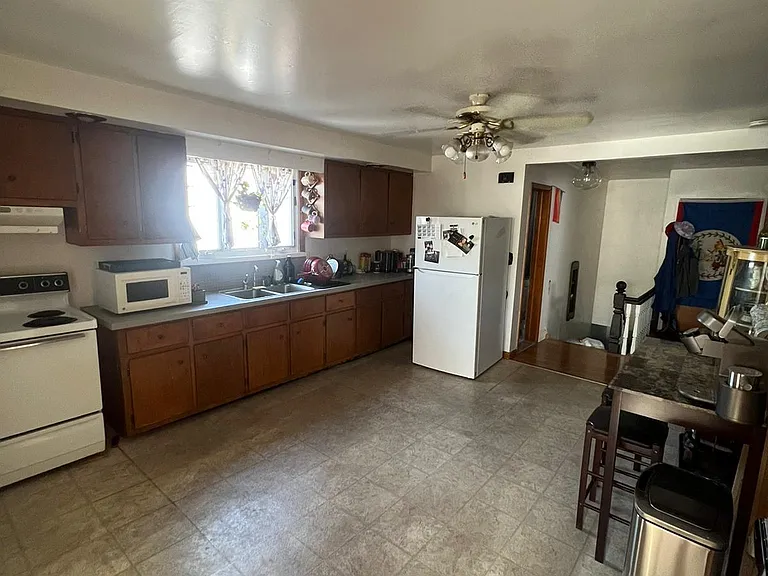 1022 N Webster Ave #2 — Photo 3