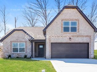 263 Green Hills Dr, Springfield, TN 37172