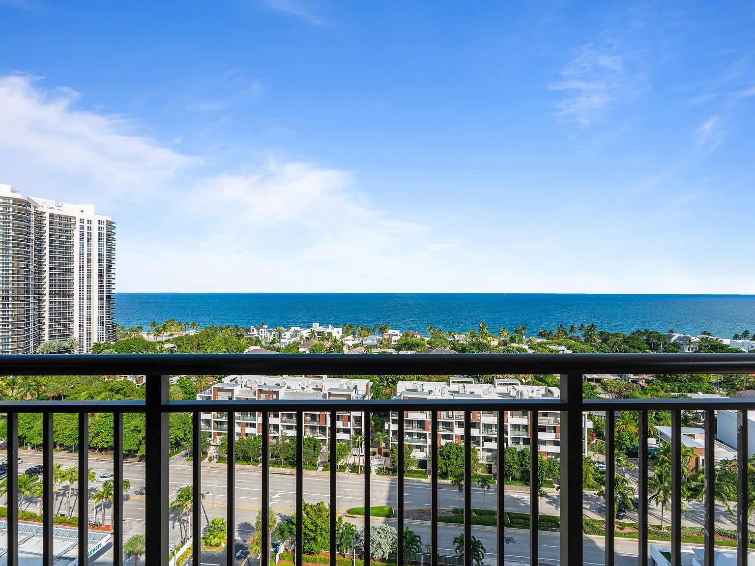 2 bed, 1100 sqft, $3,250 — Photo 1