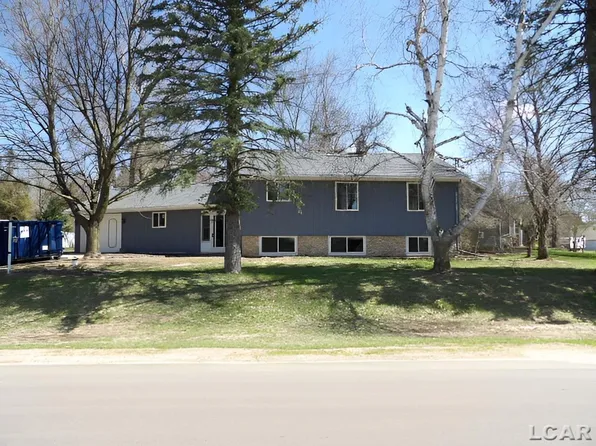 116 Kingsbury Dr, Brooklyn, MI 49230