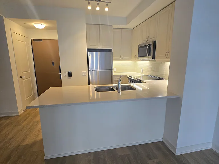 4955 Yonge St #1912 — Photo 9