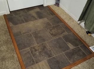 516 N 4th St, Clinton, IA 52732