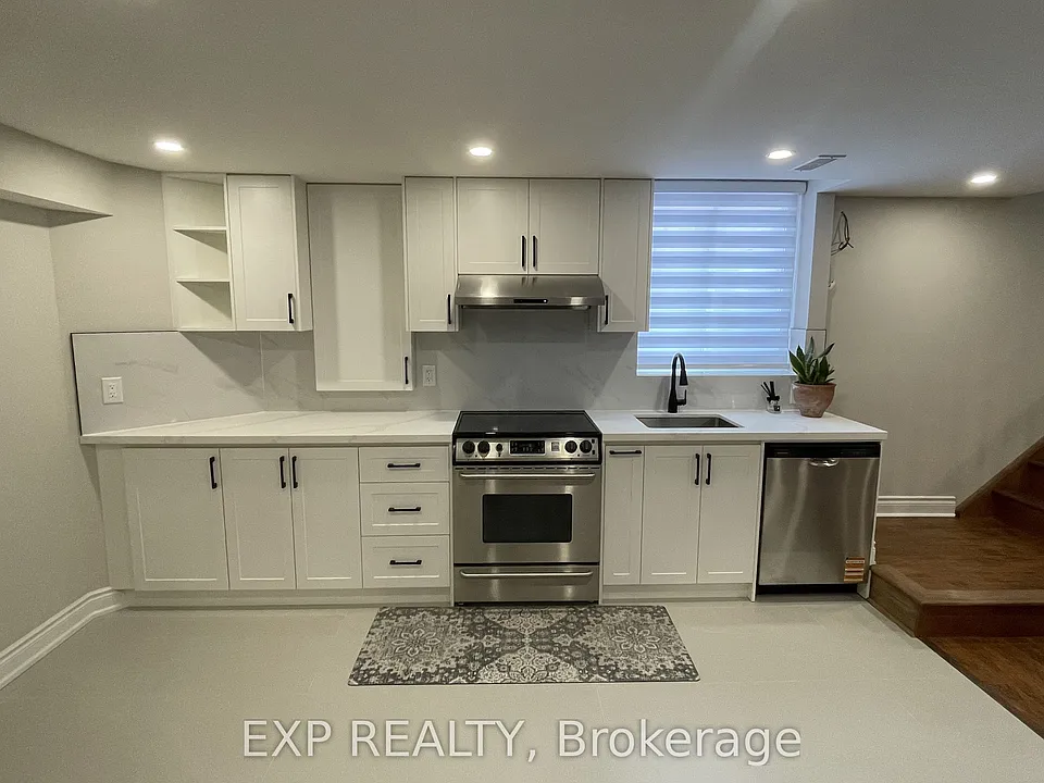 94 Lensmith Dr #BASEMENT