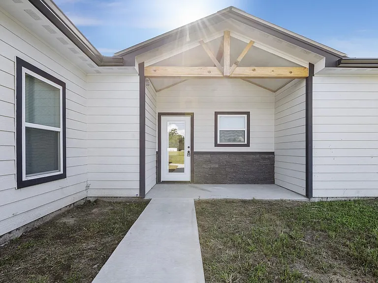 405 County Road 62 — Photo 5