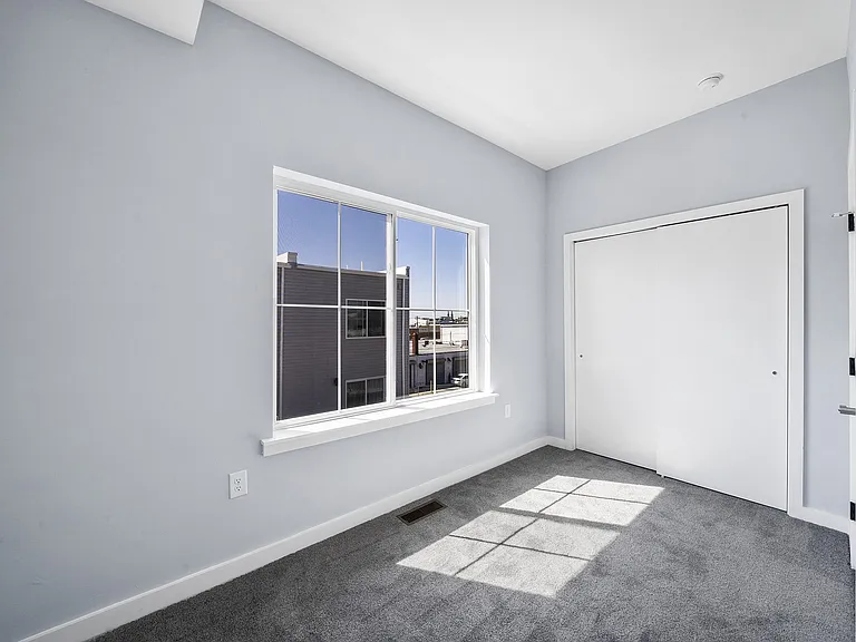 East Tioga Lofts — Photo 44