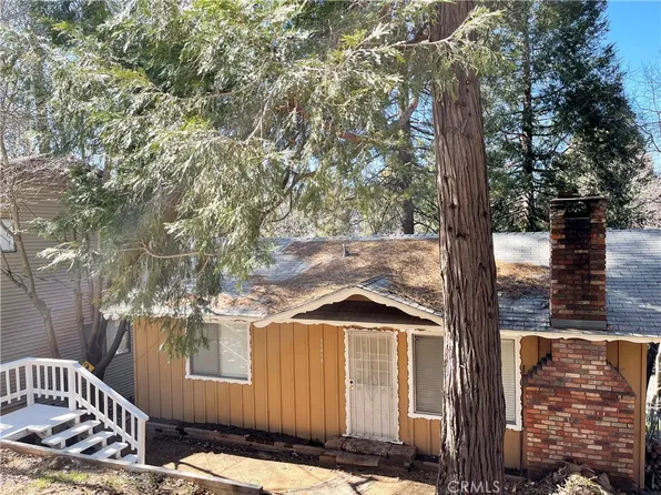 23098 Sycamore Ln, Crestline, CA 92325
