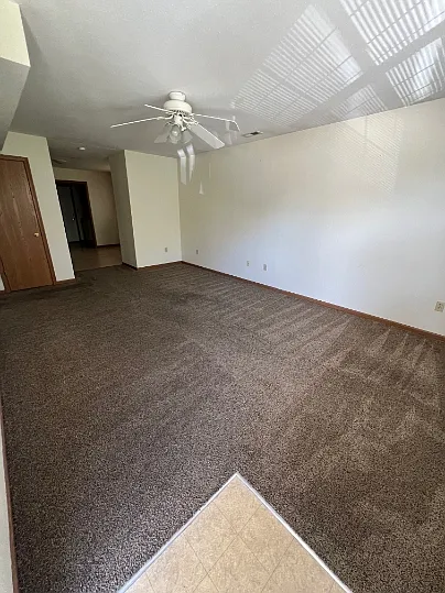 1002 Juniper Ct #B — Photo 3