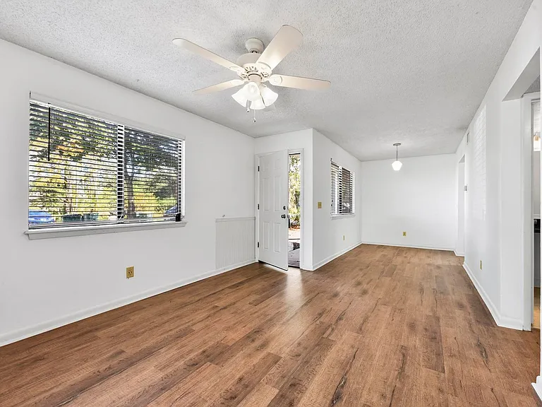 3604 Morton St #1 — Photo 5