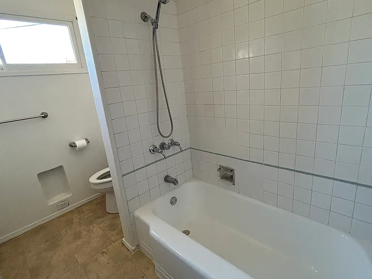 44135 Date Ave — Photo 11