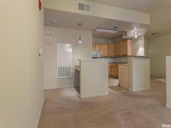 4th image of 1900 Danbrook Dr Unit 618