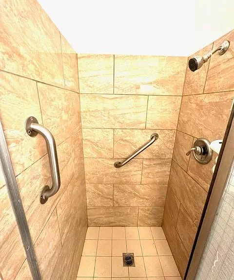7847 Kelvin Ave — Photo 5