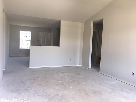 3rd image of 1805 Yarrow Dr