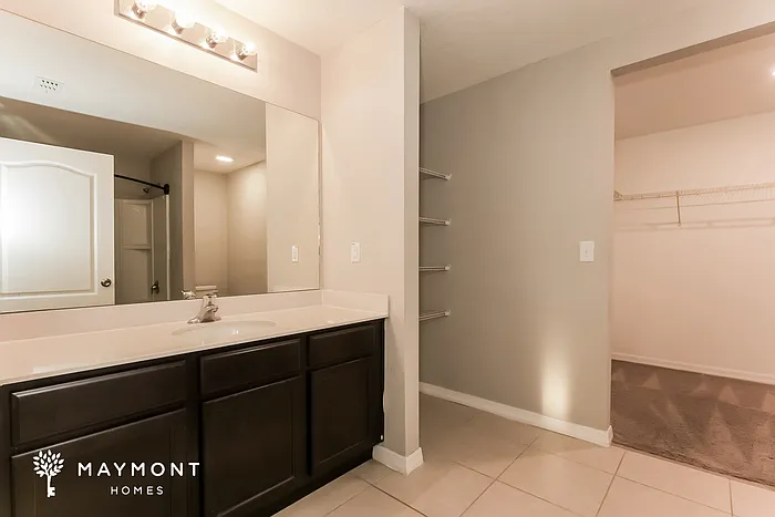 1113 Brenton Leaf Dr — Photo 9