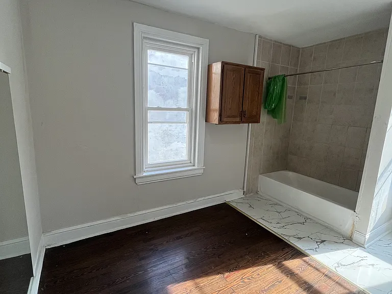 433 Centre St — Photo 5