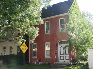 1267 Jackson St, Dubuque, IA 52001