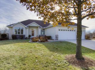 1192 Durango Point, Lino Lakes, MN 55038