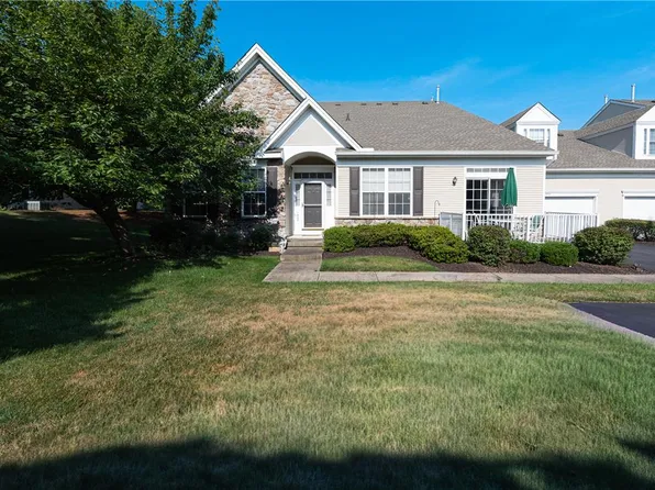 1862 Gregory Pl, Hellertown, PA 18055