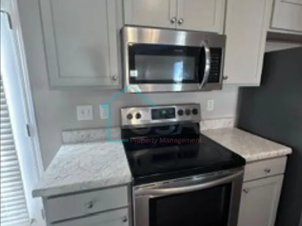 32 Moore St, Mauldin, SC 29662