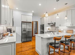 17300 Saint James Rd, Brookfield, WI 53045