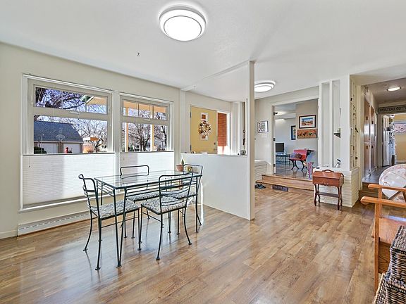 3rd image of 410 Walnut Ave