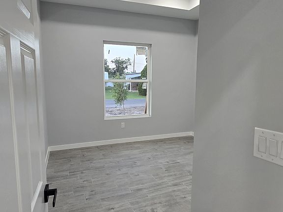 2nd image of 15720 Palm Vista Dr