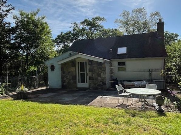 36 Stanton Dr