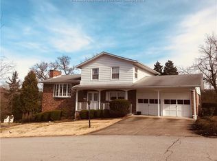 130 Highlawn Hts, Ripley, WV 25271