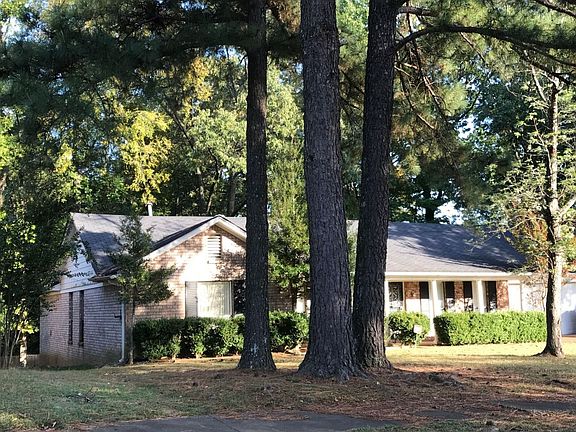 2nd image of 2174 Burlingate Dr
