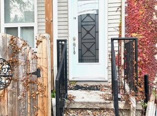 259 Gerrard St E #1B, Toronto, ON M5A2G1