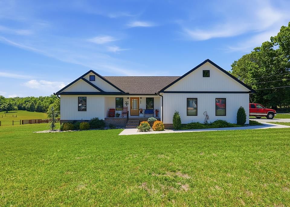 1st image of 103 Joe Harris Ln