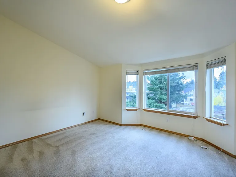 12049B 32nd Ave NE — Photo 15