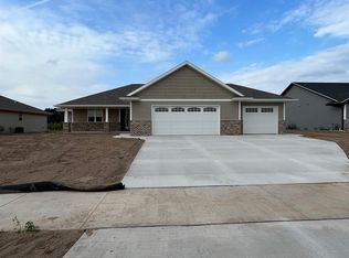 4532 Paul Ct, Green Bay, WI 54313