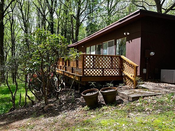 Rear walk-on to full length deck