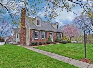 32 Rome Ave, Bellingham, MA 02019