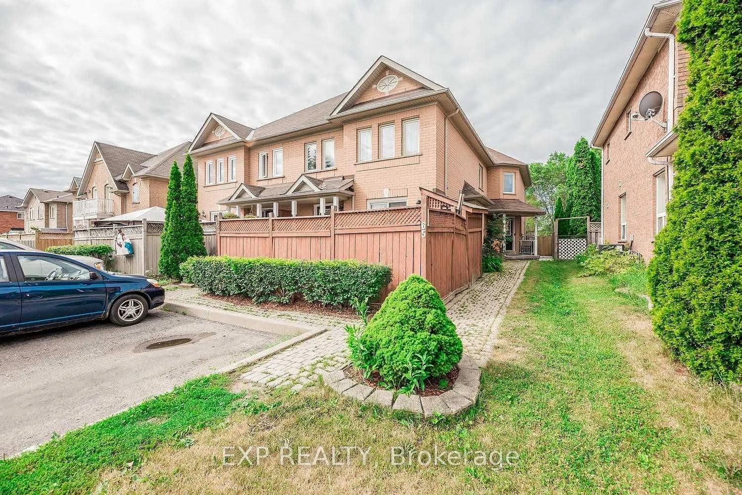 3 bed, $2,900 — Photo 1